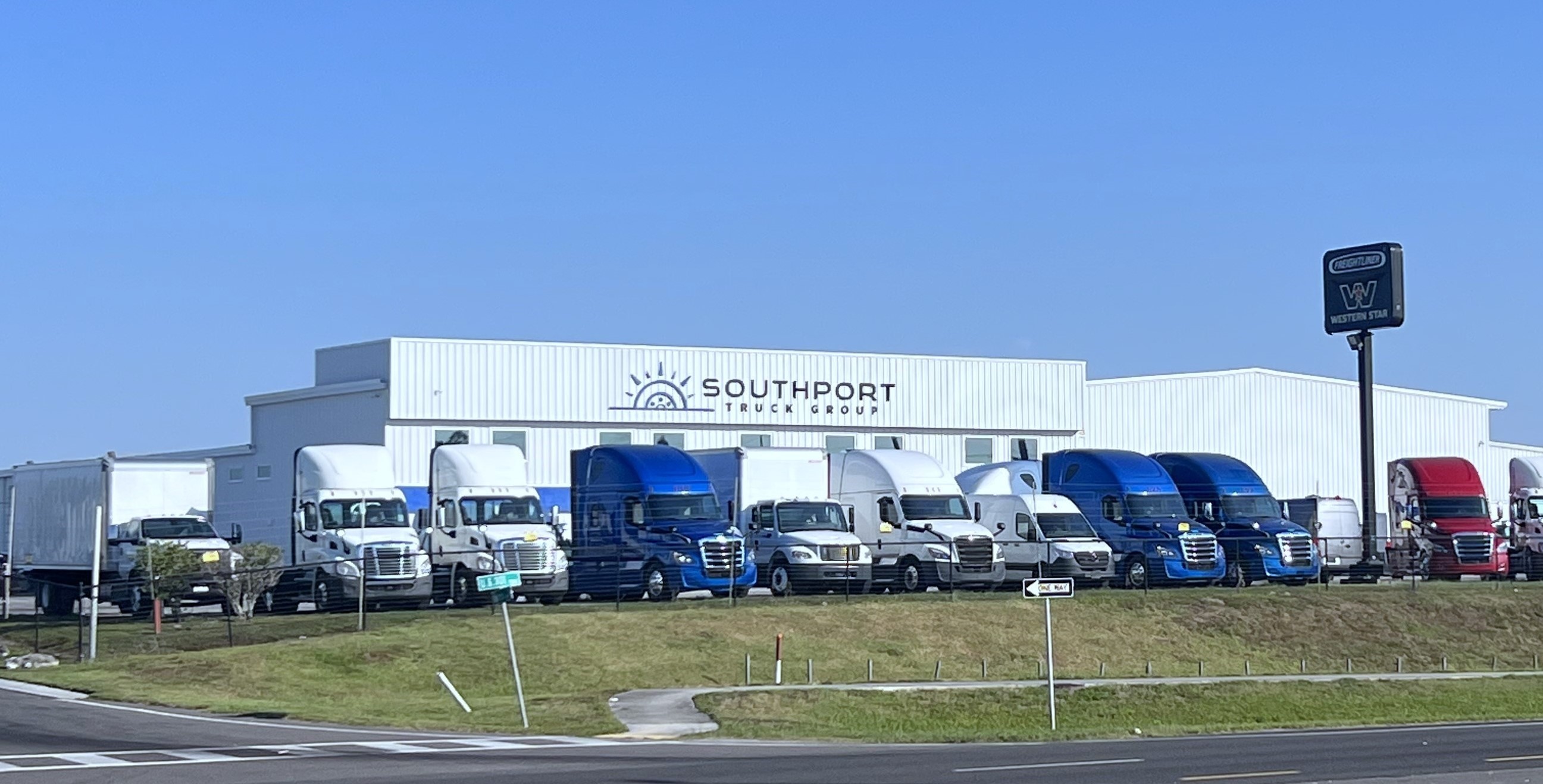 Location Tampa Truck Center